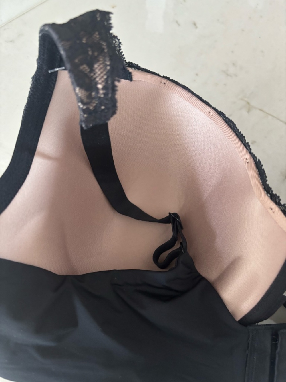 Womens Olga Cloud 9(tm) Underwire Contour Lace Bra GF7961A BLACK - Picture 4 of 6